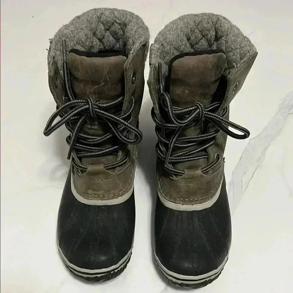 Sorel Black and Brown Winter Boots - Picture 1 of 5
